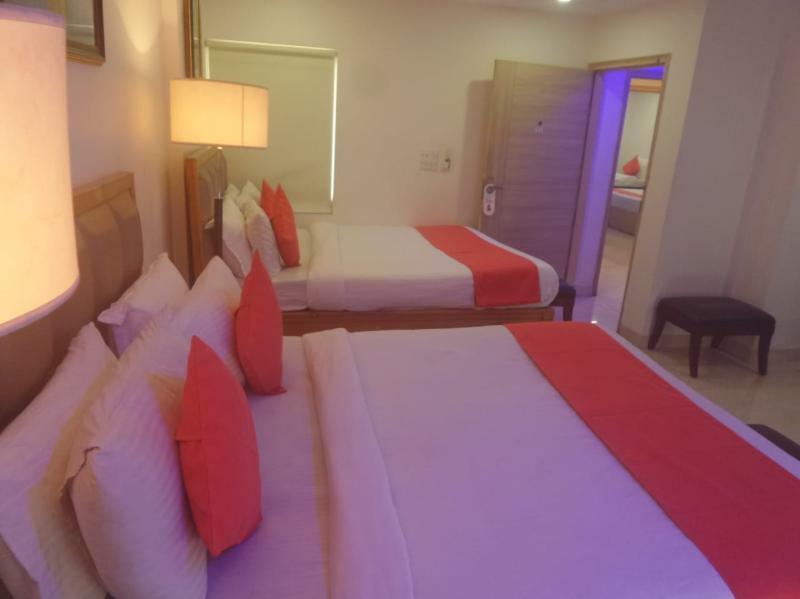 Hotel Wti Airport Grand Delhi Ню Делхи Екстериор снимка